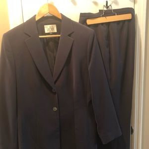 2pc Grey Le Suit Pantsuit